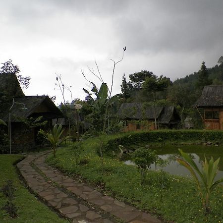 Villa Kampung Karuhun Sutan Raja 万隆 外观 照片