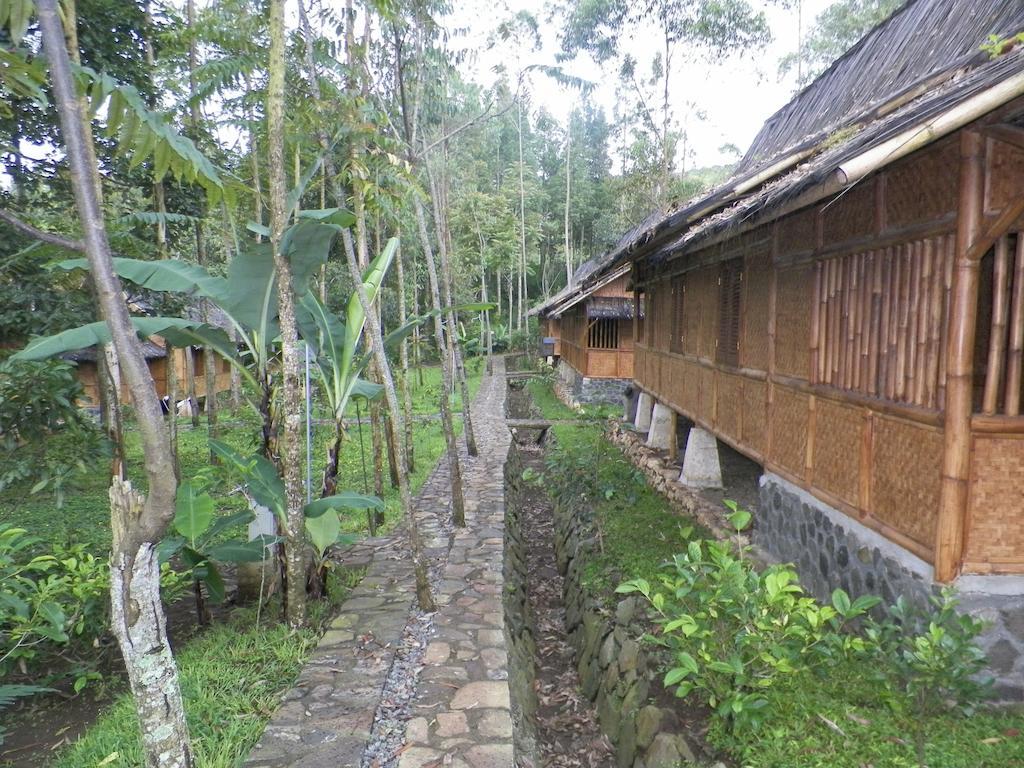 Villa Kampung Karuhun Sutan Raja 万隆 外观 照片