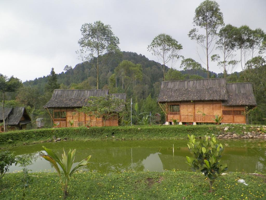 Villa Kampung Karuhun Sutan Raja 万隆 外观 照片